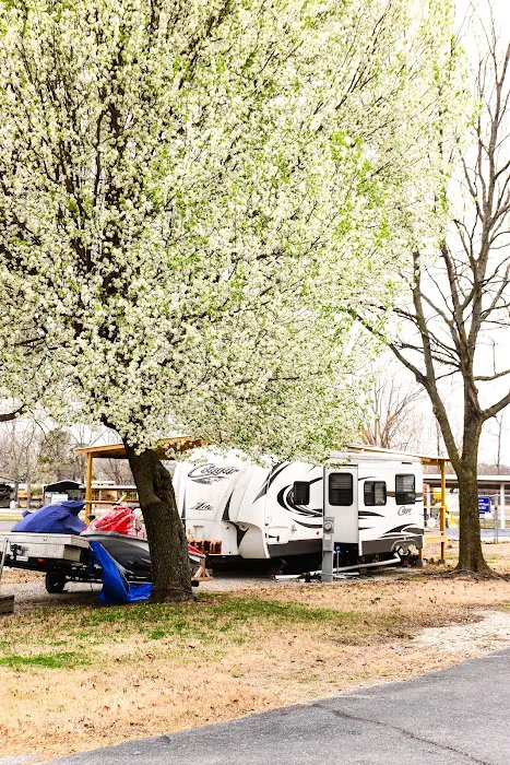 Grand Lake RV Resort Picture 8
