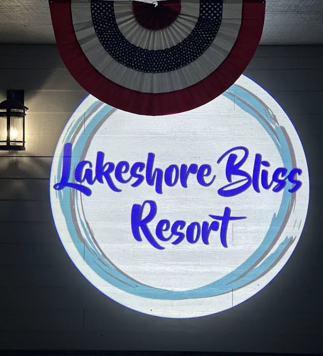 Lakeshore Bliss Resort Picture 10