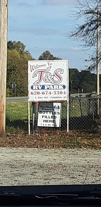 T & S RV Park Picture 7