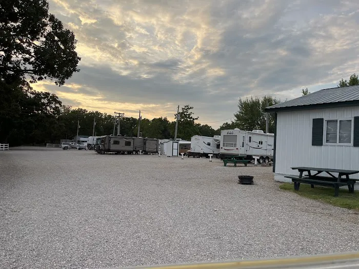 Thompson's RV Park Picture 2