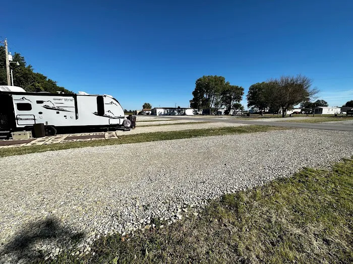 Maple Village RV Park Picture 4