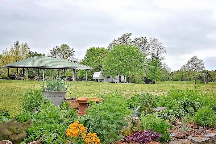 Lazy R RV Park Picture 4