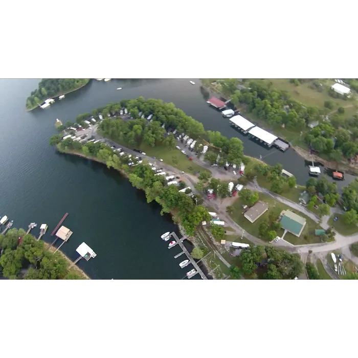 Water's Edge RV and Cabin Resort Picture 3