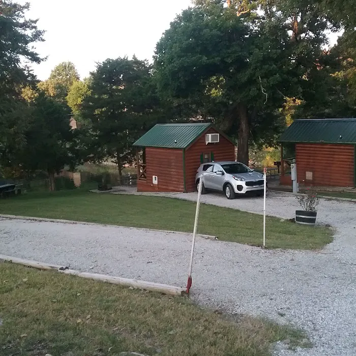 Water's Edge RV and Cabin Resort Picture 6