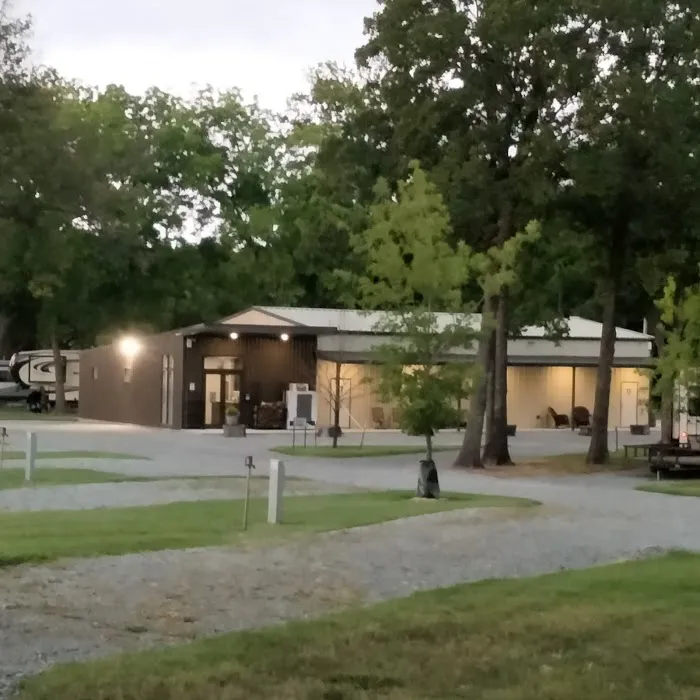 Disney On The Rocks RV Picture 4