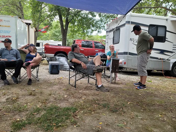 Two Acres RV Park Picture 6