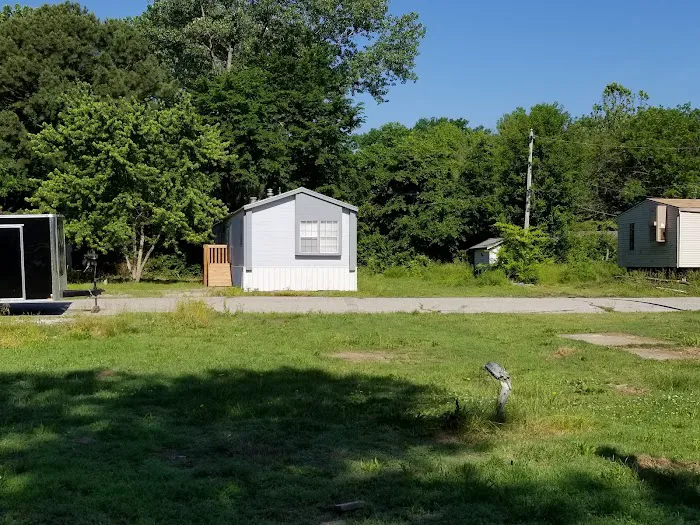 Whispering Pines Mobile Home Community Picture 5
