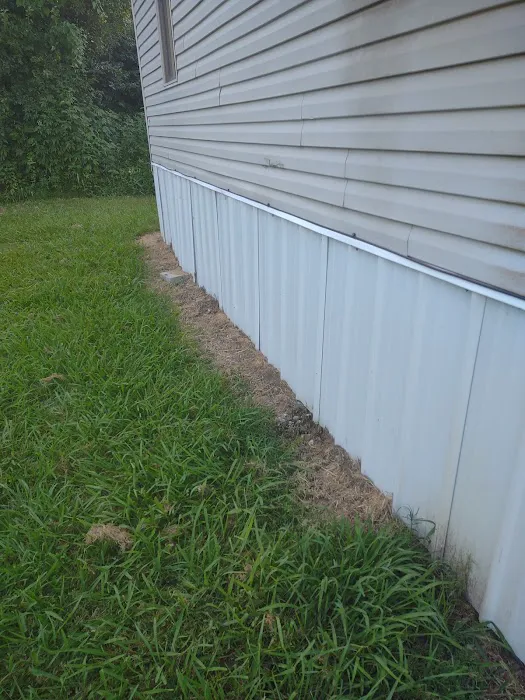 Whispering Pines Mobile Home Community Picture 4