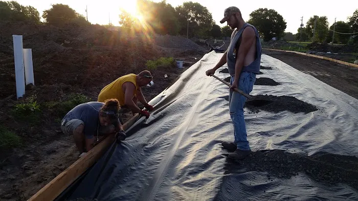 Lonestar Mobile Home Park Picture 6
