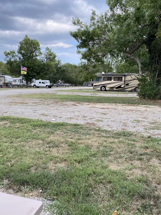 Lonestar RV Park Picture 1