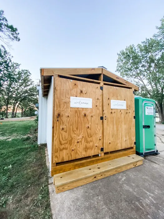 Ozark Farms Family Campground & RV Park Picture 8