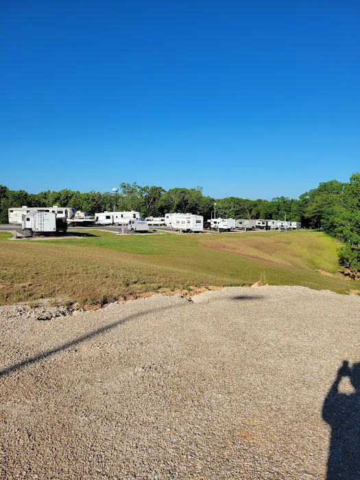 City of St Robert RV Park Picture 8