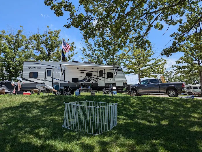 Red Oak Resort & RV Park Picture 7