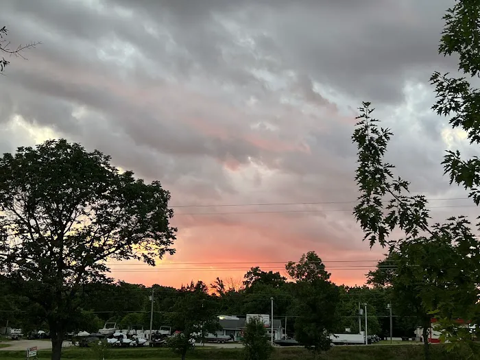 Scallywag's RV Park Picture 6