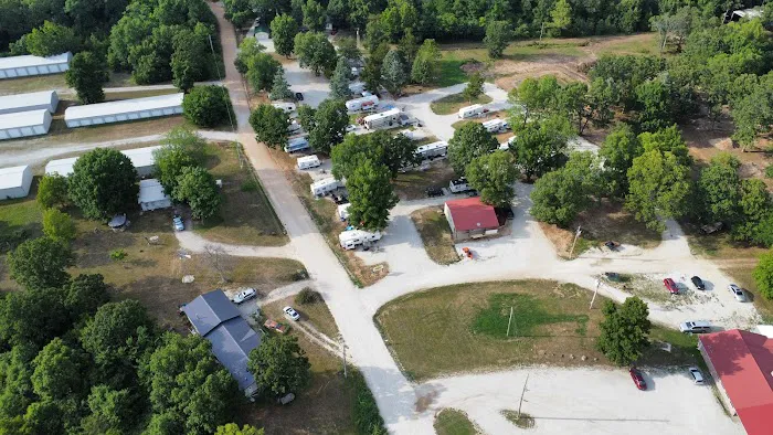 Sunshine Road Year Round RV Park Picture 1