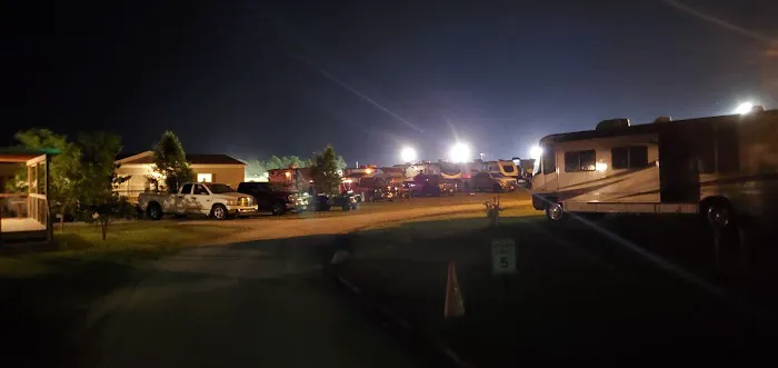 Sidetrack RV Park Picture 6