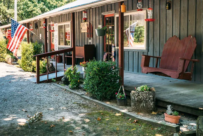 Arrowhead Point RV Park, Cabins & Campground Picture 2