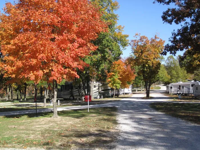 Arrowhead Point RV Park, Cabins & Campground Picture 9