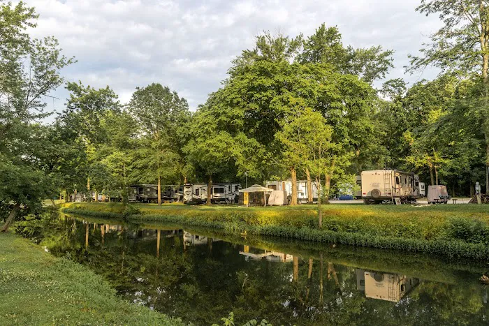 Ozarks Landing RV Resort Picture 2