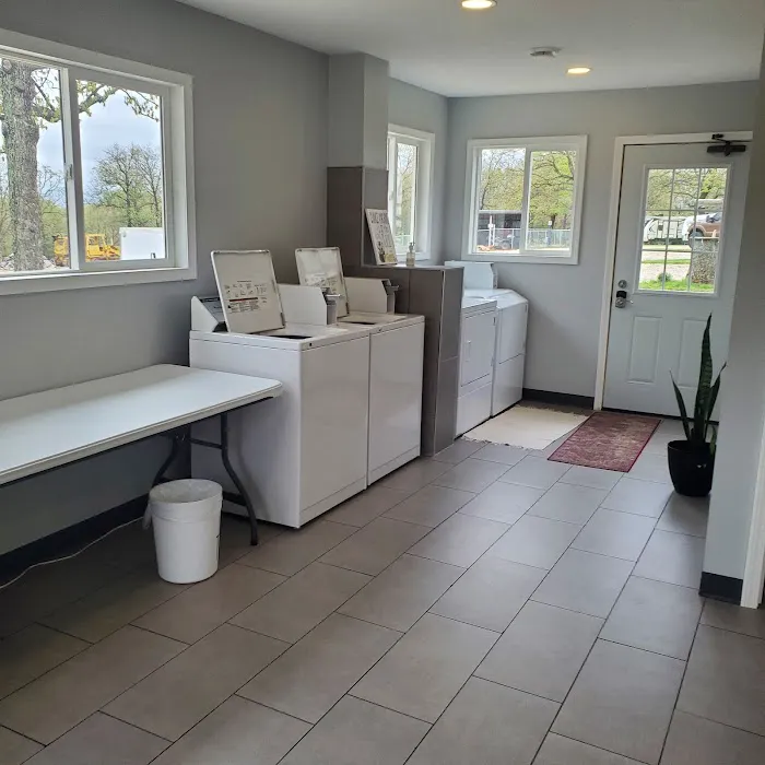 Loto Rv Park Picture 9