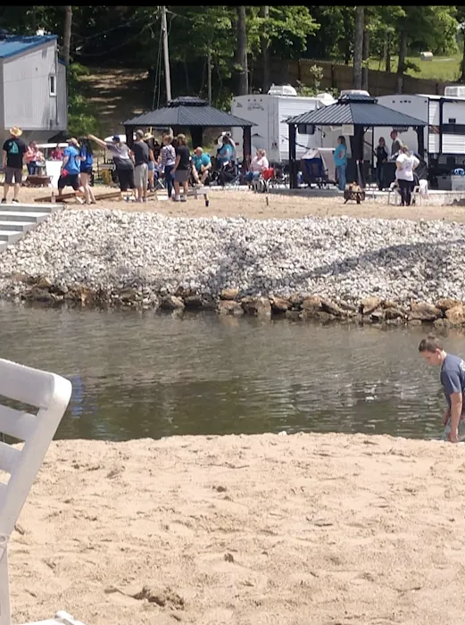 2Beaches RV Resort Picture 6