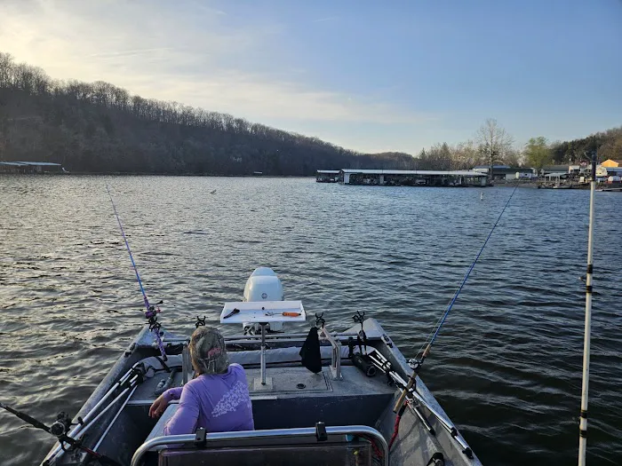 Ravae's RV Resort Picture 8