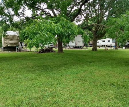 Oasis at Ozark Park - RV & Mobile Home Park