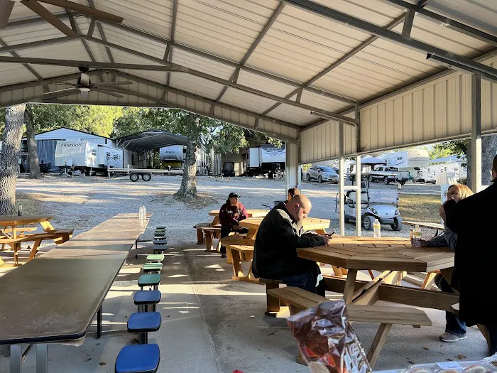 Lakeview RV Park Picture 1