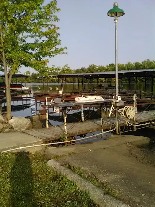 Waterfront RV Park Picture 1