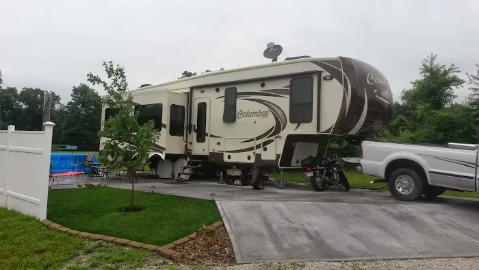 Fisherman's Roost Storage & RV Park Picture 8