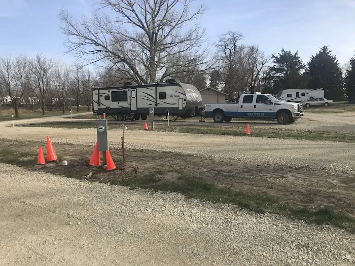 Cottonwood Grove RV Campground Picture 8