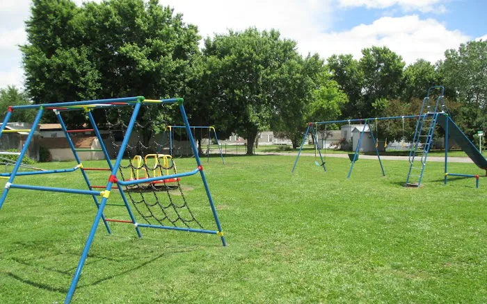 Creekside Village Manufactured Home Community Picture 3