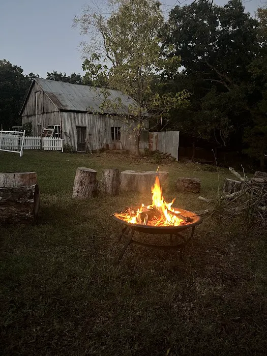 Rock Island Trail Retreat Picture 10