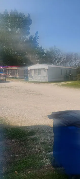 Paradise Trailer Court Picture 3