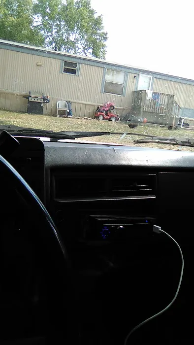 Paradise Trailer Court Picture 6