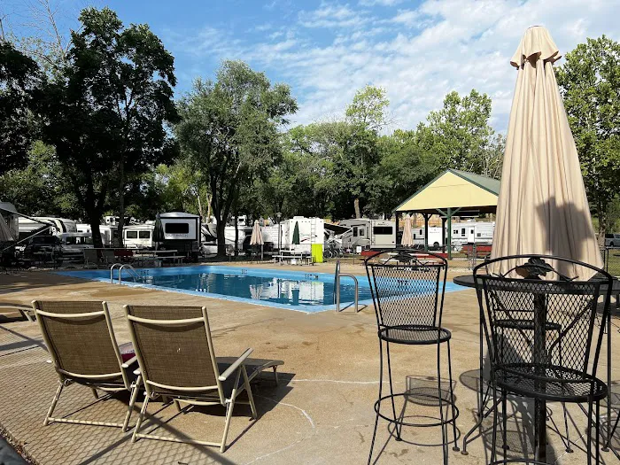 Pin Oak RV Resort By RJourney Picture 3