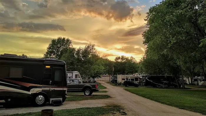 Pin Oak RV Resort By RJourney Picture 4