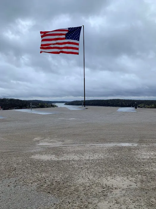 Coconuts RV Resort Picture 9