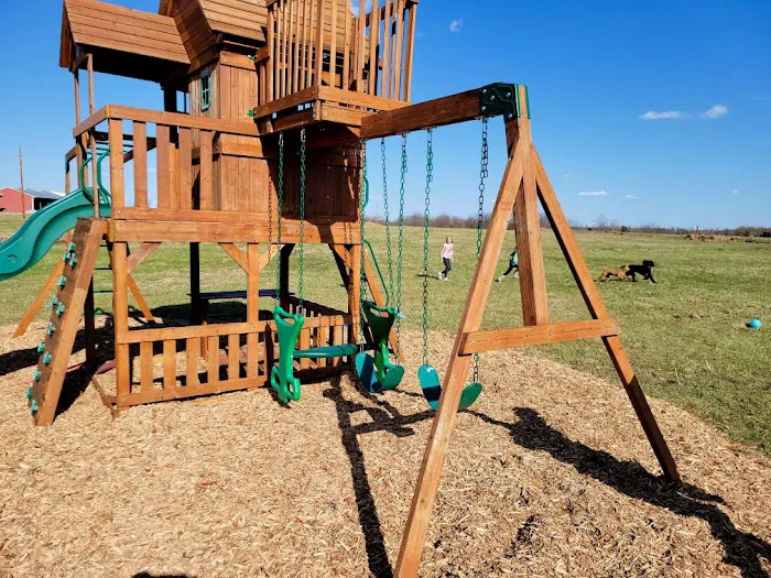 Lake Life Family RV Resort Picture 5