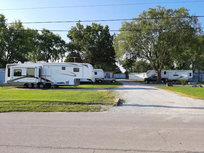 Legacy Village Mobile home park Picture 2