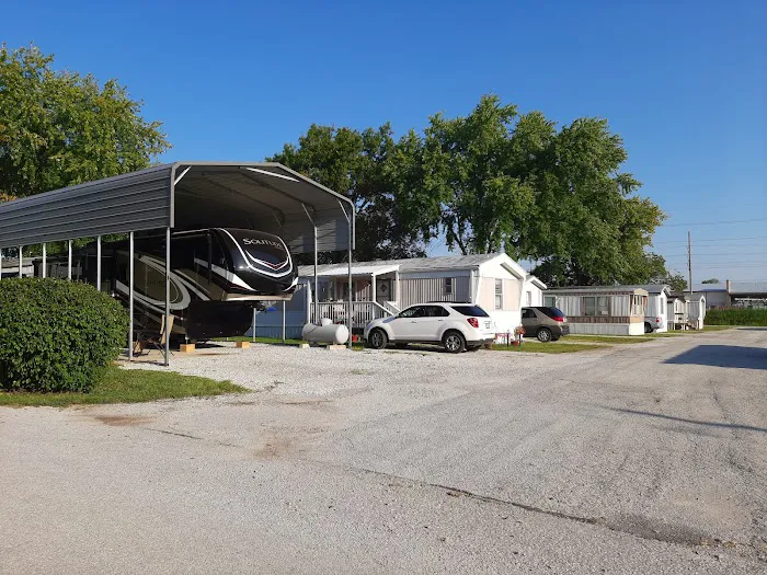 Legacy Village Mobile home park Picture 1