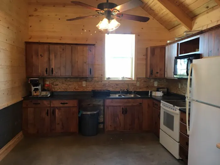 Lighthouse Landing RV Park & Cabins Picture 9