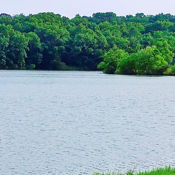 Lakewood Mobile Home Community Picture 3