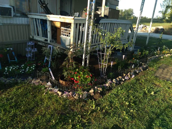 Avery Mobile Home Park Picture 3