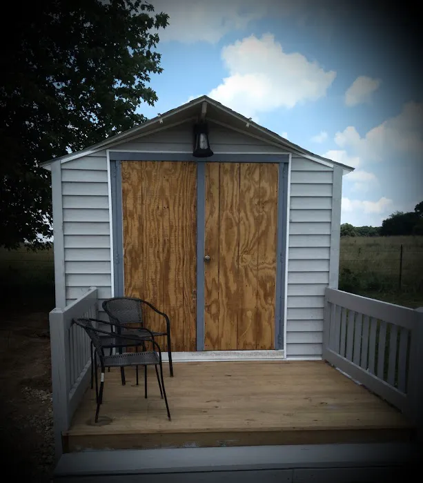 End of the Trail RV Park Picture 3