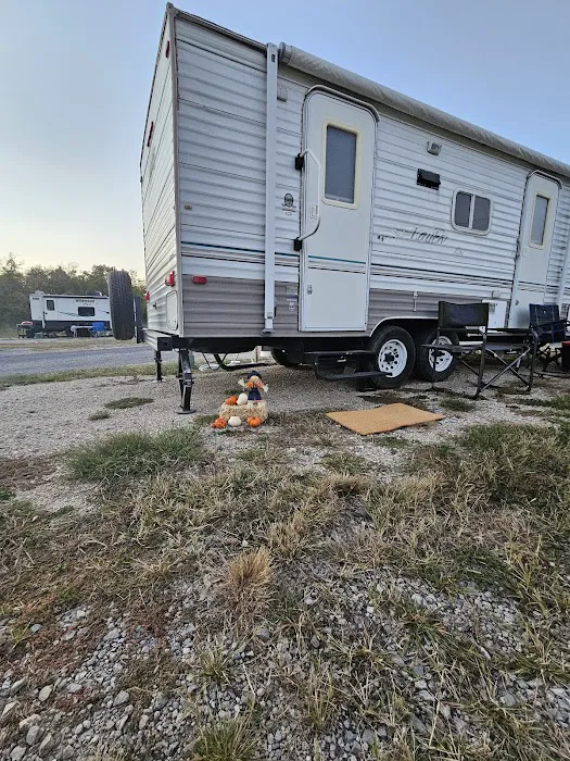 Chaplin RV Park Picture 10