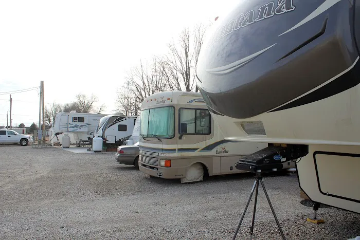 Dan's RV Park Picture 2