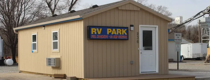 Dan's RV Park Picture 1