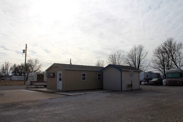 Dan's RV Park Picture 8