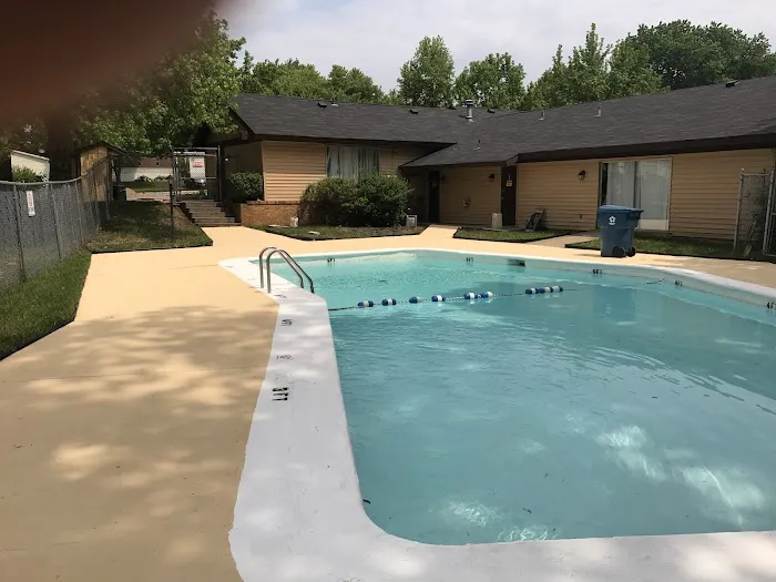 Rolling Meadows Mobile Home Park Picture 1